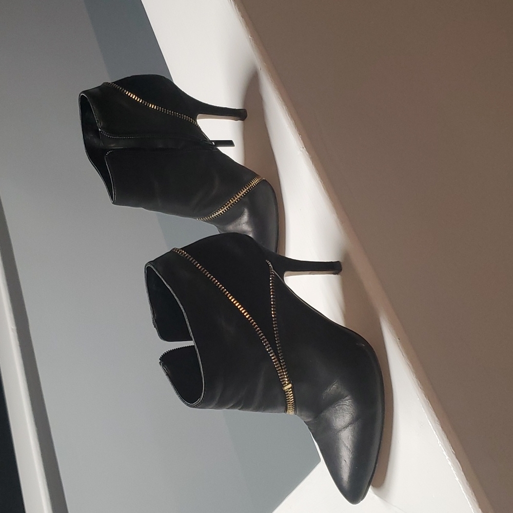 Women's booties